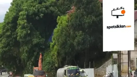 Baliho 6 × 4 m di Jl. Jenderal Sudirman (Area Dekat Mall MCM), Ambon, Maluku