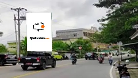 Baliho 6 × 4 m di Jl. Ir. M. Putuhena (Depan SMP 7 Ambon), Maluku