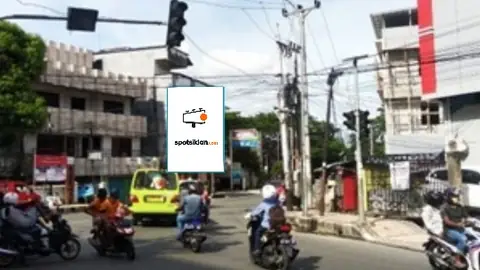 Baliho 4 × 6 m di Jl. Dr Siwabessy (Area Pertigaan Gereja Rehoboth), Ambon, Maluku