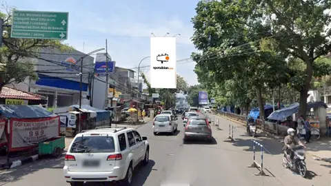 Billboard 5 × 10 m di Jalan Sukajadi Kota Bandung View dari arah perempatan Sukajadi RSHS, Jawa Barat