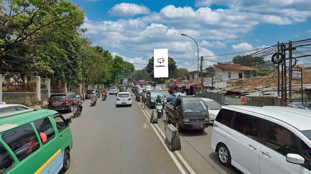 Billboard 4 × 8 m di Jl. Setiabudi (menuju kampus upi), Kota Bandung, Jawa Barat