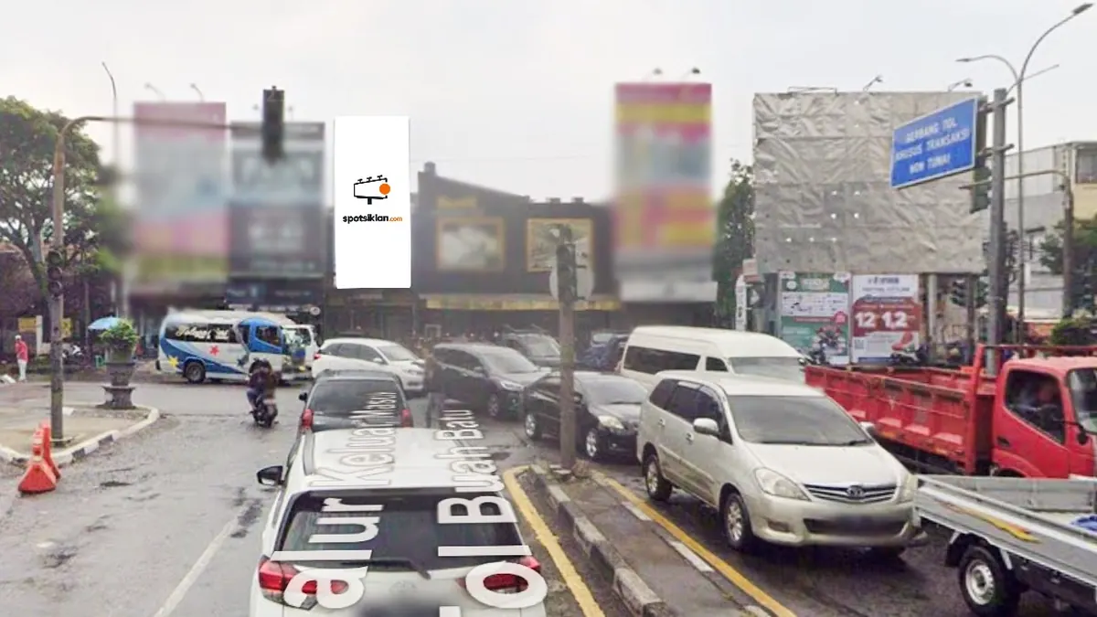 Billboard 4 × 8 m di Jl. Terusan Buah Batu (Exit Tol Buah Batu), Bandung, Jawa Barat