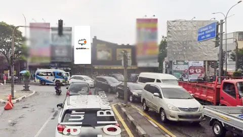 Billboard 4 × 8 m di Jl. Terusan Buah Batu (Exit Tol Buah Batu), Bandung, Jawa Barat