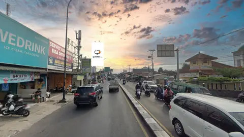 Billboard 4 × 8 m di Jl. Raya Ujung Berung (View menuju Terminal Cicaheum), Bandung, Jawa Barat