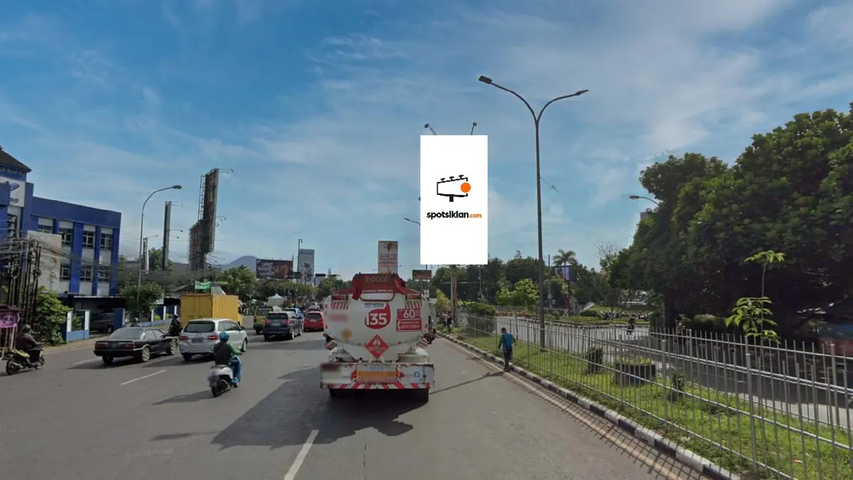 Billboard 5 × 10 m di Jl. Soekarno hatta (Perempatan B-Expo Hall dari Arah Buah Batu), Bandung, Jawa Barat