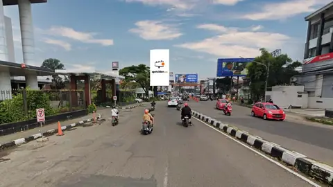 Billboard 5 × 10 m di Jl. Gatot Subroto (samping pintu keluar Trans Studio Mall), Bandung, Jawa Barat