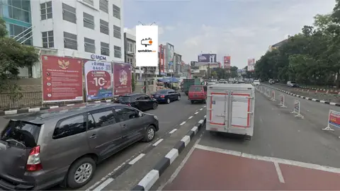 Billboard 4 × 8 m di Perempatan Stopan Jl. Pasir Kaliki - Jl. Sukajadi, Bandung, Jawa Barat