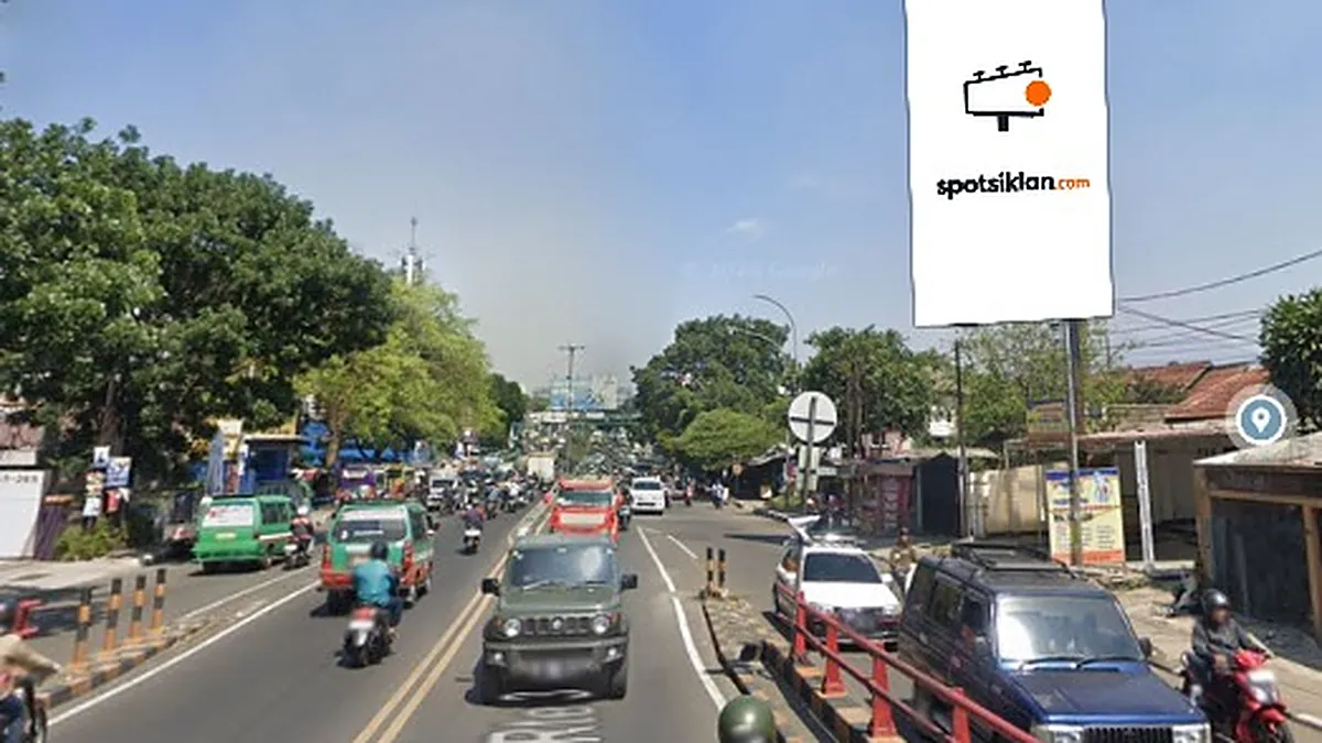 Billboard 10 × 5 m di Jl. Raya Cimindi (Menuju Cimahi), Bandung, Jawa Barat