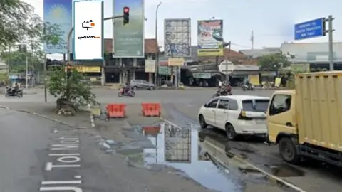 Billboard 10 × 5 m di Jl. Tol Moh. Toha (Exit Tol M Toha), Bandung, Jawa Barat