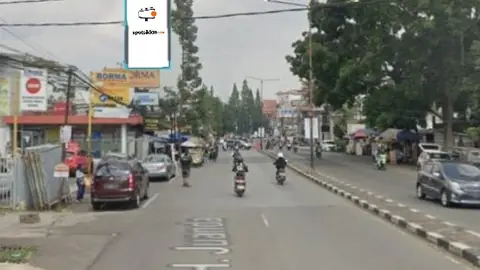 Billboard 8 × 4 m di Jl. Ir. H. Djuanda (Dari Arah Dago atas menuju lampu merah Dago), Bandung, Jawa Barat