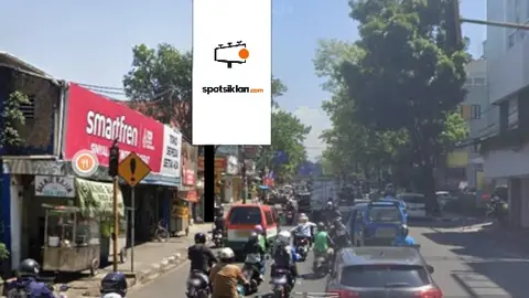 Billboard 5 × 10 m di Jl. Pasir Kaliki (Menuju Istana Plaza), Bandung, Jawa Barat
