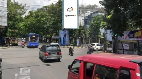 Billboard 4 × 8 m di Jl. Rajawali Timur (Arah Pusat Kota & Bandara Husein Sastranegara), Bandung, Jawa Barat