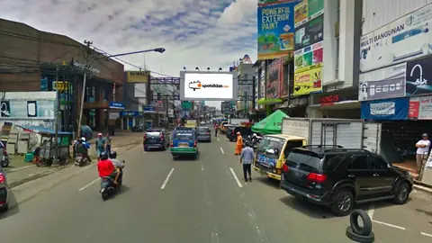 Bando Jalan 4 × 8 m di Jl. Suniaraja, Bandung, Jawa Barat
