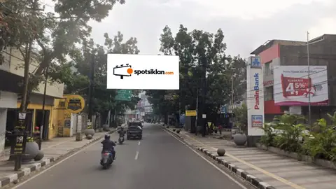 Bando Jalan 4 × 8 m di Jl. Banceuy - Bandung, Jawa Barat