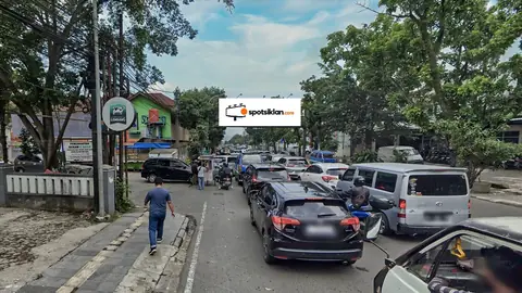 Bando Jalan 4 × 12 m di Jl. Buahbatu (Depan SD Buahbatu), Kota Bandung, Jawa Barat