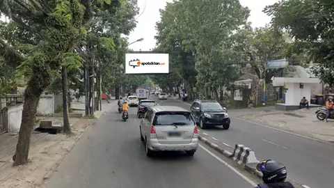 Bando Jalan 4 × 8 m di Jl. Surya Sumantri (Atas), Bandung, Jawa Barat