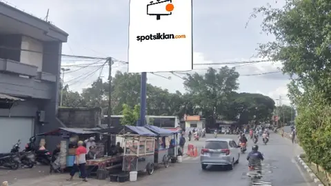 Baliho 4 × 6 m di Jl. Leuwi Panjang (Depan Terminal Bus Leuwipanjang, Arah Tegalega), Bandung, Jawa Barat