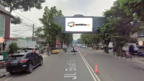 Videotron 4 × 8 m di Jl. Buah Batu (dari selatan sebelum perempatan Buah Batu), Bandung, Jawa Barat