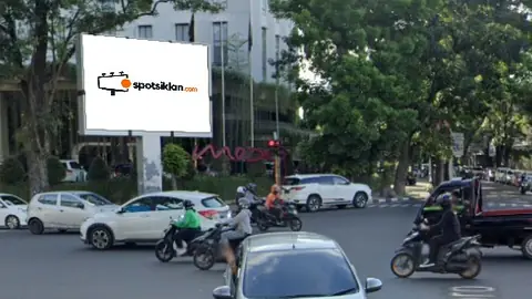 Videotron 6 × 4 m di Jl. Sulanjana (Depan Hotel Moxy Bandung), Jawa Barat