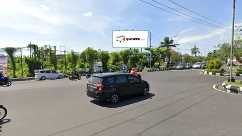 Billboard 10 × 5 m di Jl. Bypass Ngurah Rai (Area Dekat KFC Jimbaran Bali), Badung