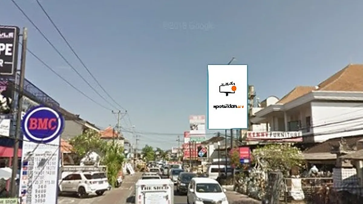 Baliho 6 × 4 m di Jl. Raya Kerobokan (Area Kenny Furniture, Hadap Utara), Badung, Bali