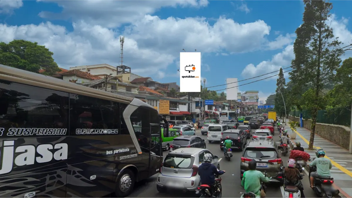 Billboard 5 × 10 m di Jl. Otto Iskandardinata, View Menuju BTM Mall, Kota Bogor, Jawa Barat