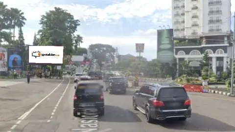 Videotron 4 × 8 m di Jl. Raya Pajajaran (Depan Mall Botani Square Arah Toll Jagorawi), Bogor, Jawa Barat