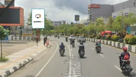 Baliho 6 × 4 m di Jl. A. Yani (Area Depan Bank Danamon), Banjarmasin, Kalimantan Selatan