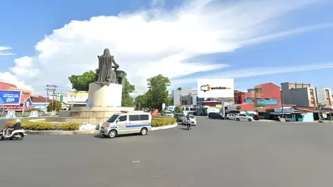 Billboard 5 × 10 m di Jl. S. Parman Simpang Lima, Kota Bengkulu