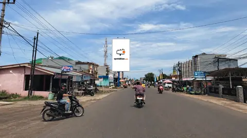 Billboard 5 × 10 m di Jl. Kalimantan Rawa Makmur, Bengkulu