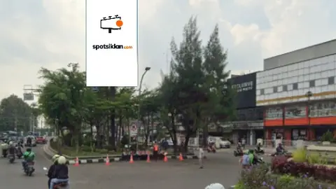 Billboard 5 × 10 m di Jl. Taman Depan Stasiun Bekasi (Dari Kantor Pemda Bekasi Menuju Perjuangan/ Pasar Proyek Bekasi), Jawa Barat