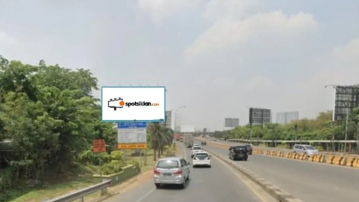 Billboard 7 × 14 m di Jl. Exit Tol Bekasi Barat (Kleuar Pintu Exit Tol Bekasi Barat), Jawa Barat