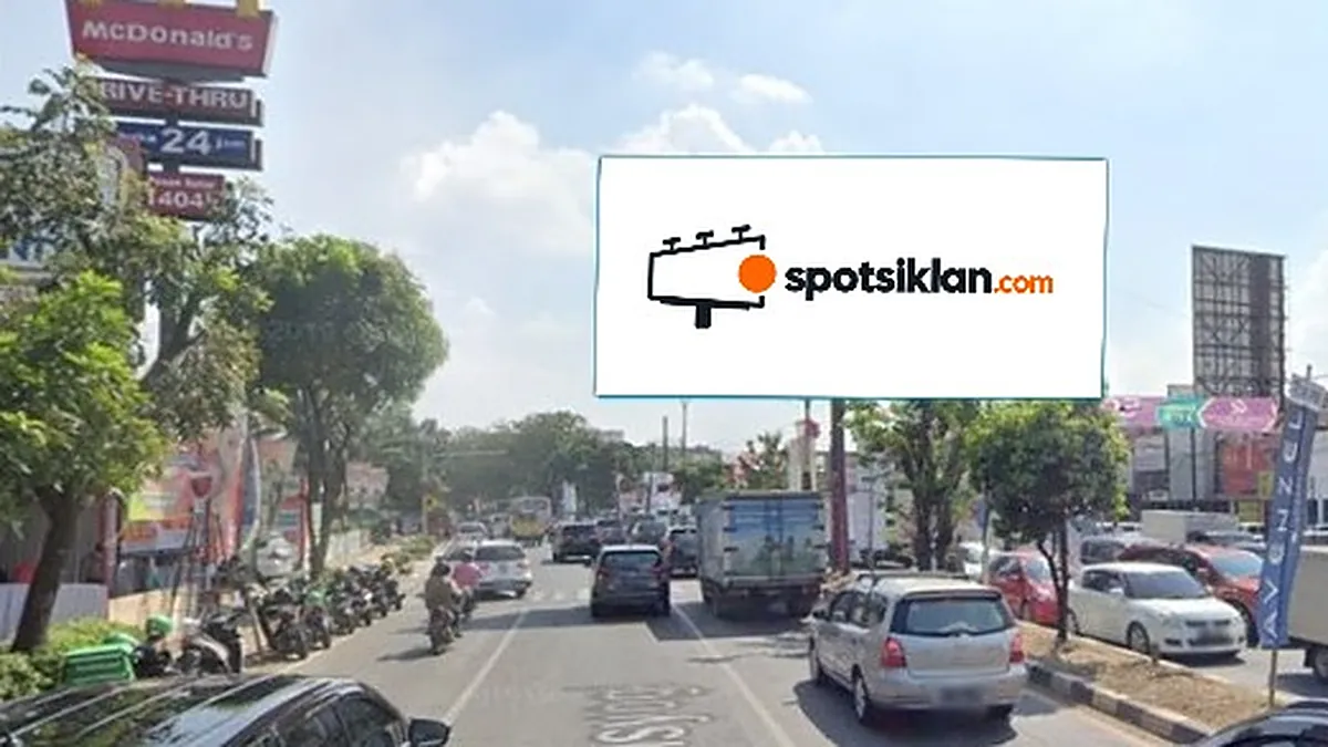 Billboard 5 × 10 m di Jl. Alternatif Cibubur (Arah Menuju Rumah Sakit Permata Cibubur), Bekasi, Jawa Barat