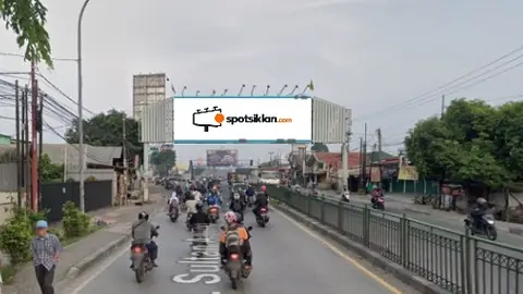 Bando Jalan 15 × 5 m di Jl. Sultan Agung (Dari Arah Bekasi ke Jakarta), Jawa Barat