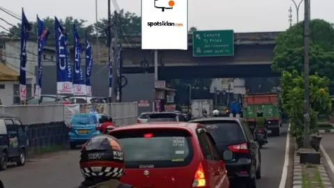 Baliho 6 × 4 m di Jl. Raya Jatiasih (Menuju Pintu Masuk JORR), Bekasi, Jawa Barat