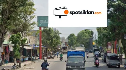 Bando Jalan 5 × 10 m di Jl. Raya Kediri - Blitar (Area Pasar Srengat), Jawa Timur