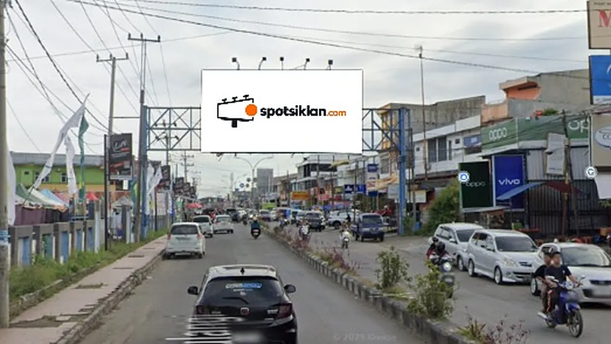 Bando Jalan 5 × 10 m di Jl. Sam Ratulangi (Depan Pasar Sentral Bulukumba), Sulawesi Selatan
