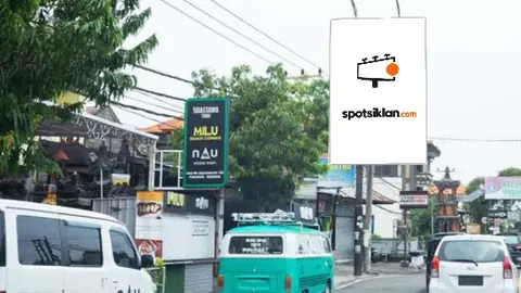 Baliho 6 × 4 m di Jl. WR Supratman (Arah Singaraja Menuju Kolam Air Alami Air Sanih), Buleleng, Bali