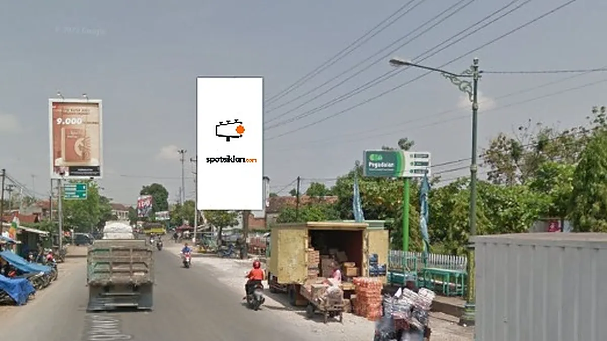 Billboard 10 × 5 m di Jl. Raya Ngawen (Depan Terminal Ngawen), Blora, Jawa Tengah