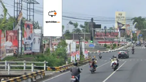 Billboard 4 × 8 m di Jl. S. Supriadi (Patung Bung Karno Blitar), Jawa Timur