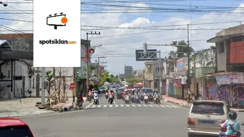 Baliho 6 × 4 m di Jl. Anggrek (Arah Stasiun Blitar), Jawa Timur