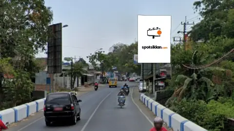 Baliho 6 × 4 m di Jl. Mastrip (Utara Kantor PDAM), Bondowoso, Jawa Timur