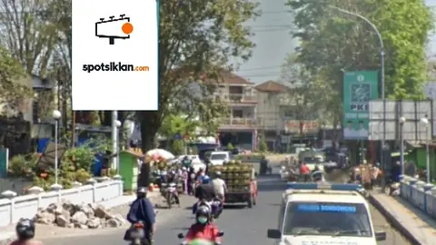 Baliho 6 × 4 m di Jl. Veteran (Sebelah Polres), Bondowoso, Jawa Timur