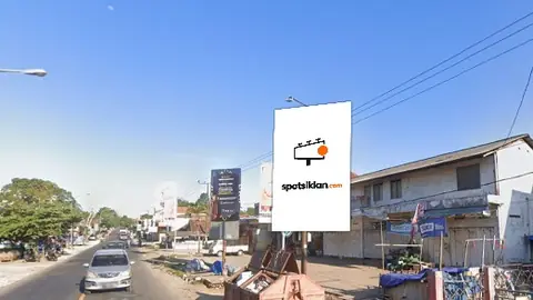 Baliho 6 × 4 m di Jl. Raya Galis (Depan Pasar Galis), Bangkalan, Jawa Timur