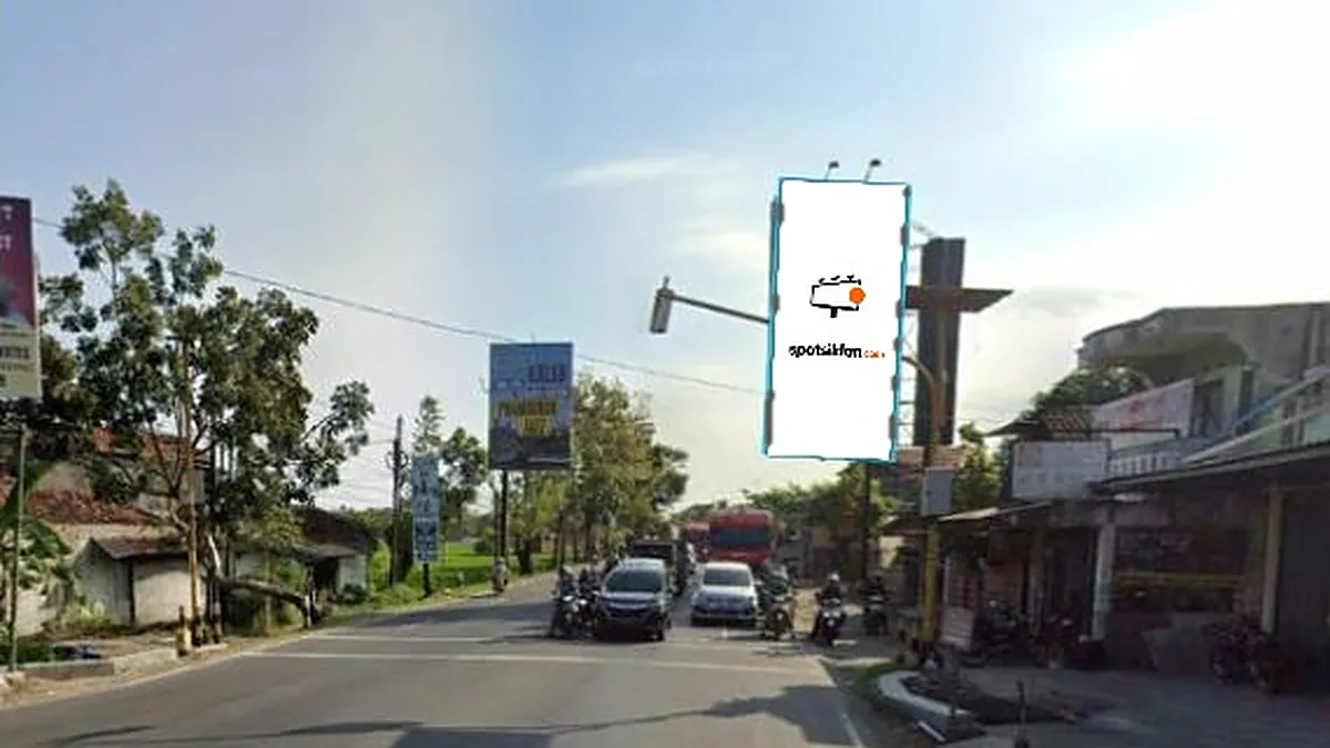 Billboard 5 × 10 m di Jl. Raya Yogyakarta-Wates (Perempatan Sedayu), Bantul, DI Yogyakarta