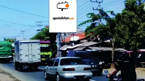 Baliho 6 × 4 m di Jl. Raya Banyuwangi Situbondo (Arah Jl. Raya Galekan menuju Situbondo), Jawa Timur