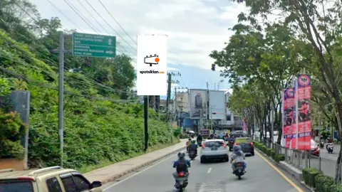 Billboard 5 × 10 m di Jl. Sudirman (simpang 3 damai), Balikpapan, Kalimantan Timur