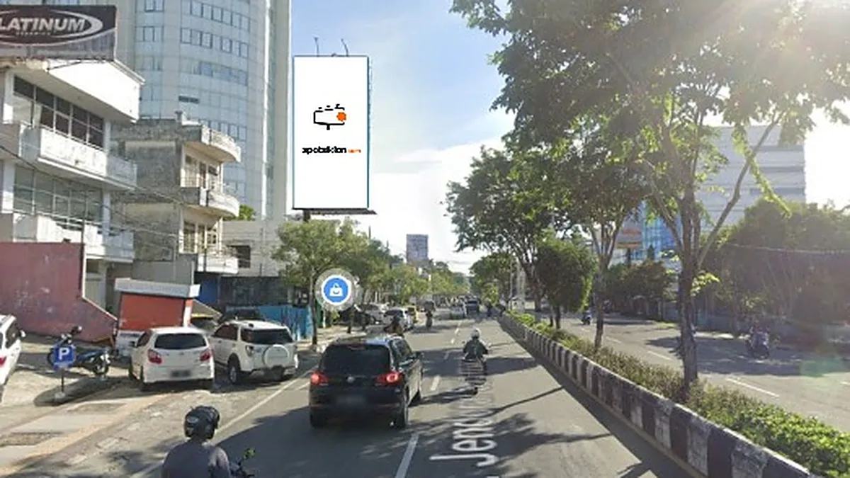 Billboard 10 × 5 m di Jl. Jenderal Sudirman (Dari Depan Hotel Aston), Balikpapan, Kalimantan Timur