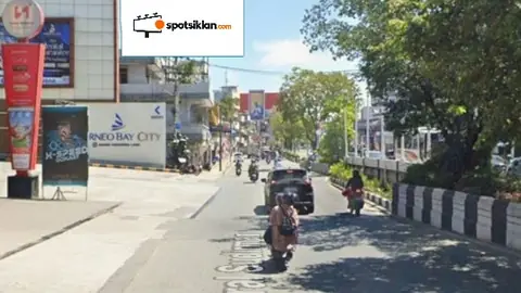 Billboard 5 × 10 m di Jl. Jenderal Sudirman (Balikpapan Ocean Square), Kalimantan Timur