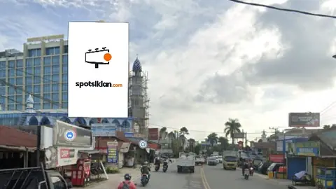 Baliho 6 × 4 m di Jl. Soekarno Hatta (Simp. 3 Kilo 5 Depan Maxi), Balikpapan, Kalimantan Timur